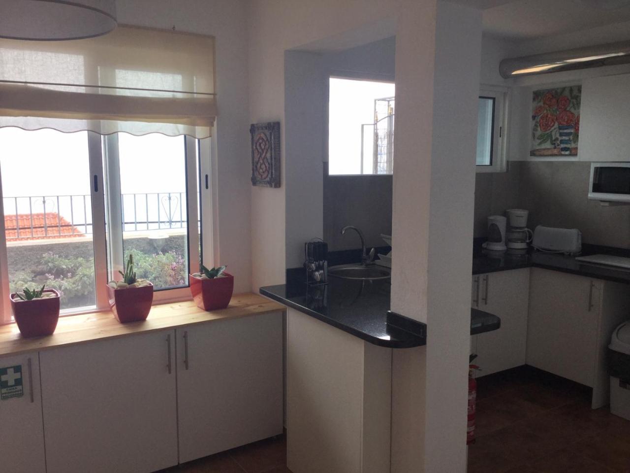 Banda Do Sol Self Catering Cottages Estreito Da Calheta Ngoại thất bức ảnh